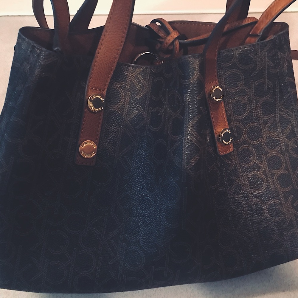 Guess brown leather handbag